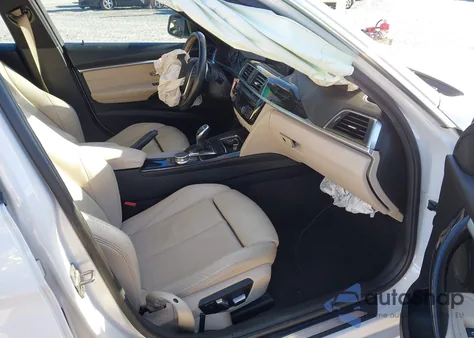 2017 BMW 330I z USA, uszkodzony, nr VIN WBA8B9G35HNU56055